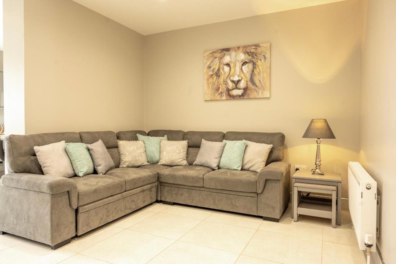 The View Apartment 2, Newry - Luxury Open Plan Apartment With City Views Εξωτερικό φωτογραφία